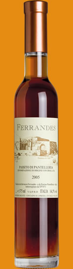 Il nostro Passito di Pantelleria, da uve a coltivazione biologica Passito di Pantelleria Ferrandes